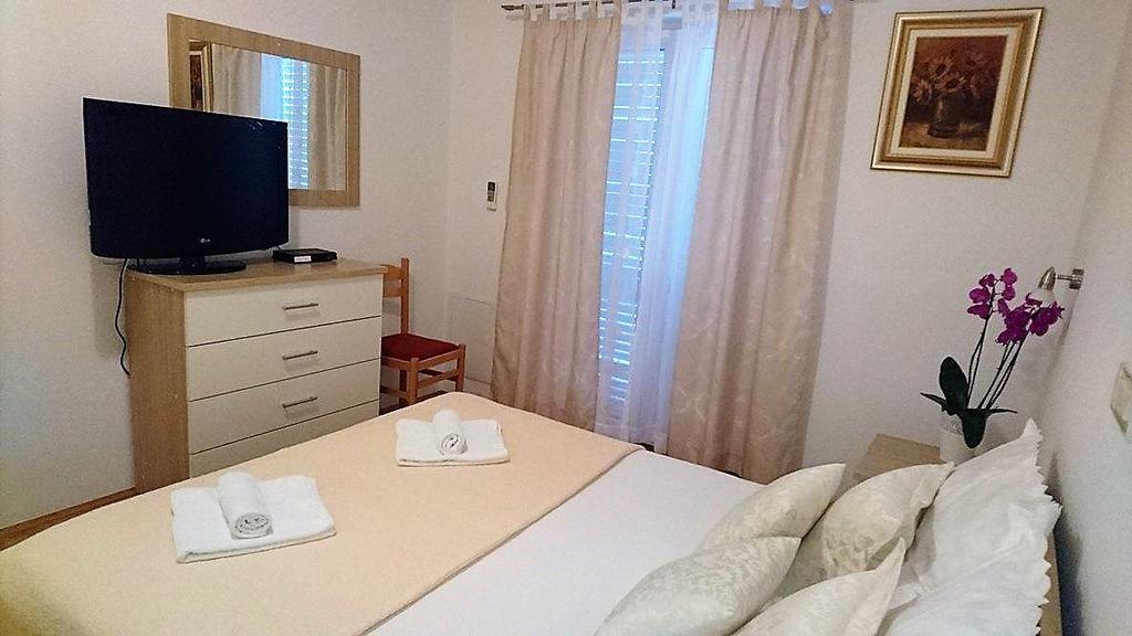 Apartment Vanja Tučepi Eksteriør billede